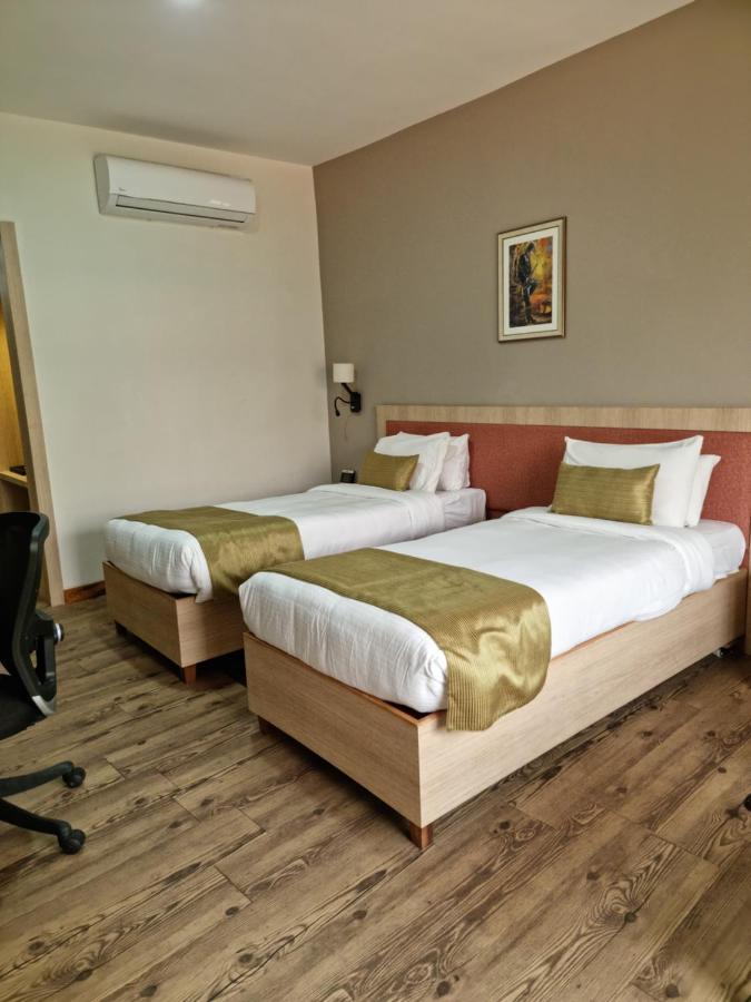 Hotel Nirvana By Luxury International Paklihwa Extérieur photo